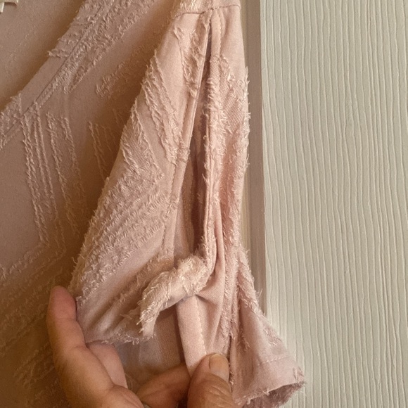 Lot of 4 women’s tops size large. - Picture 8 of 11